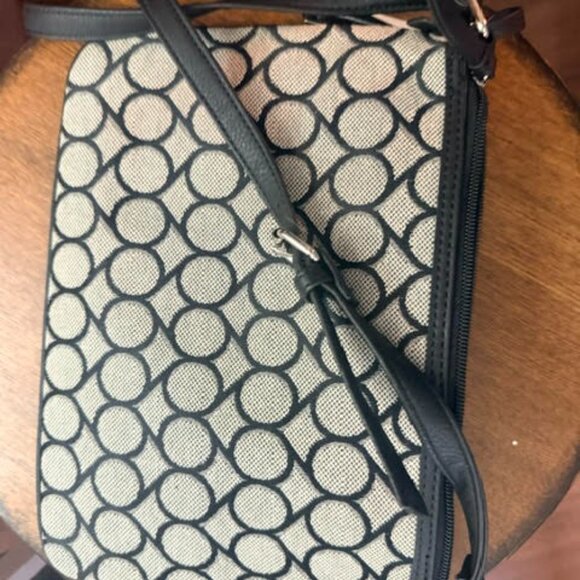 Nine West Crossbody Sling Bag Womens Beige Black Signature Logo Adjustable Strap - Picture 5 of 9